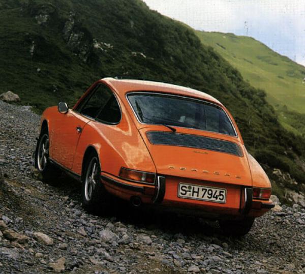 A nice bright orange 1970 911 &#039;E&#039; seen from the rear