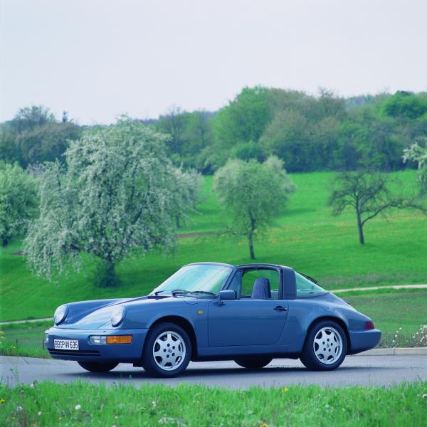 1990 Porsche 911 Targa in blue