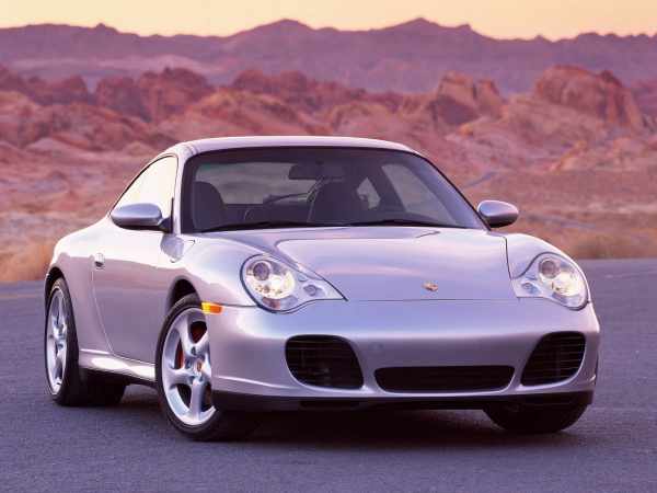 2002 Porsche 911 showing it&#039;s updated headlights